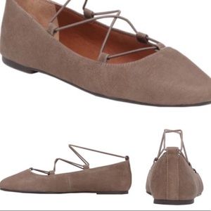 Lucky Brand Aviee Lace Up Flats New in Box Sz 7